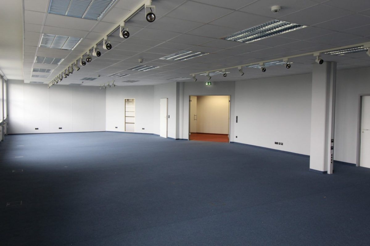 1.OG-13a-Großraumbüro b